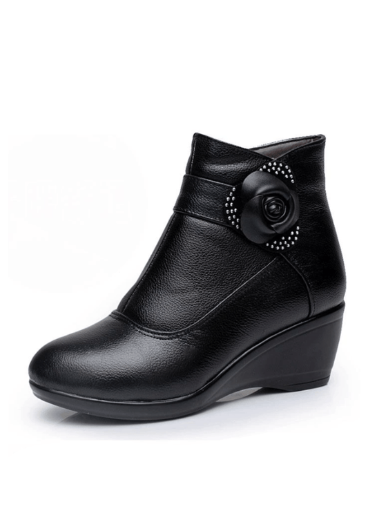 USS Shoes Delia Women's Booties