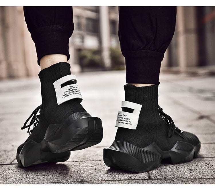 Nova Sock Runners - Shadow Black