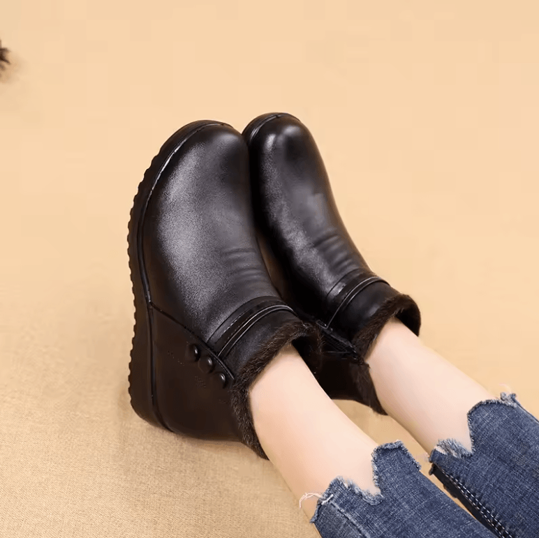 USS Shoes Ada Women's Booties