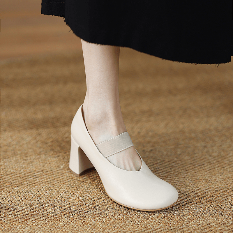 USS Shoes Alina Women's Low Heeled Round Toe Pumps
