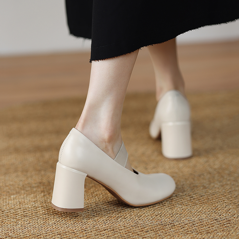 USS Shoes Alina Women's Low Heeled Round Toe Pumps - Luxuryurbanwear