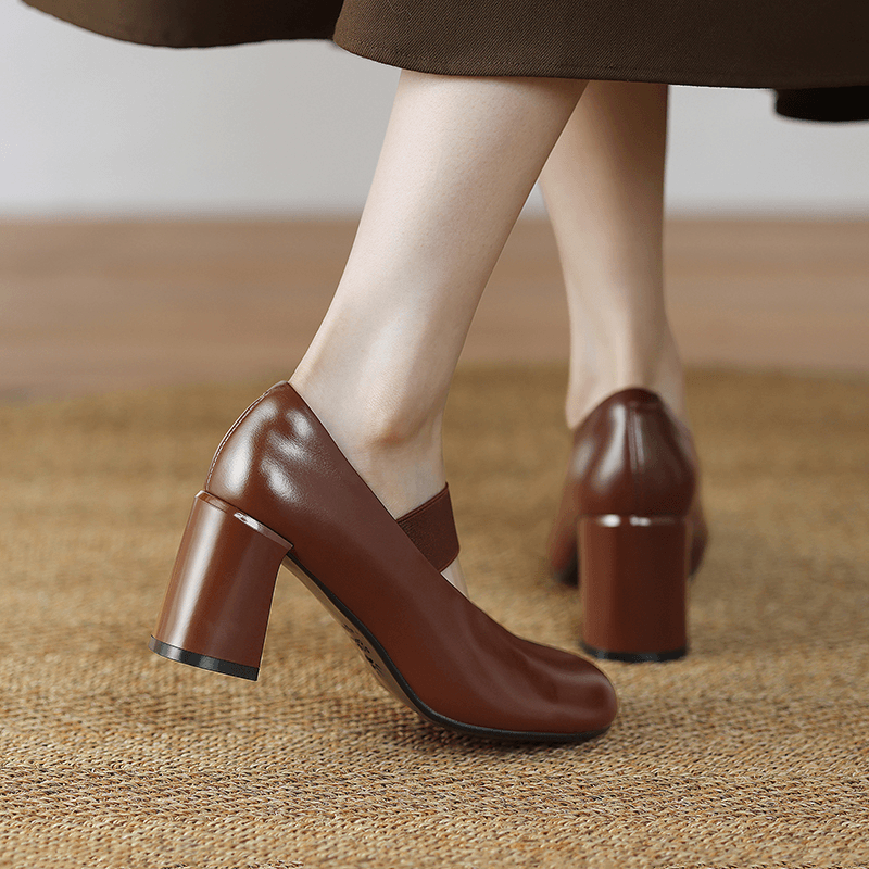 USS Shoes Alina Women's Low Heeled Round Toe Pumps
