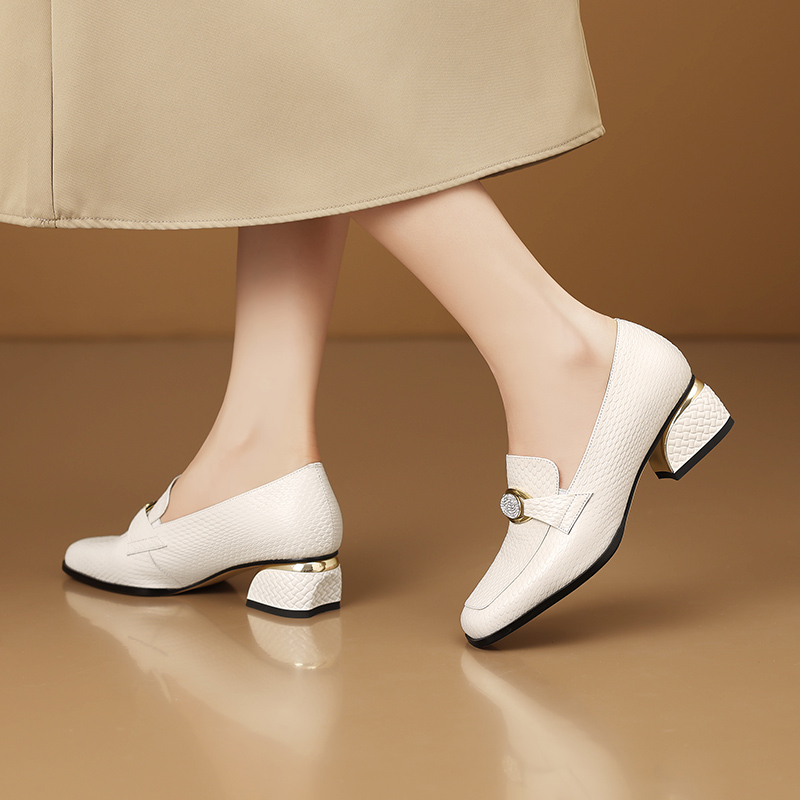 USS Shoes Alix Women's Square Toe and Buckle With Rhinestones Pumps - Luxuryurbanwear