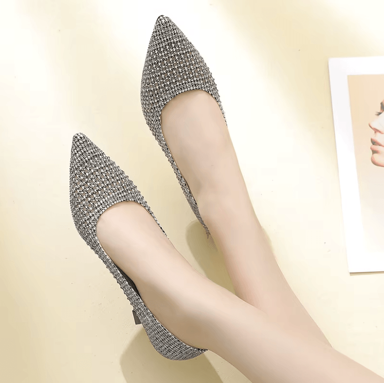 USS Shoes America Women's Imitation Crystals Pointed Toe Pumps