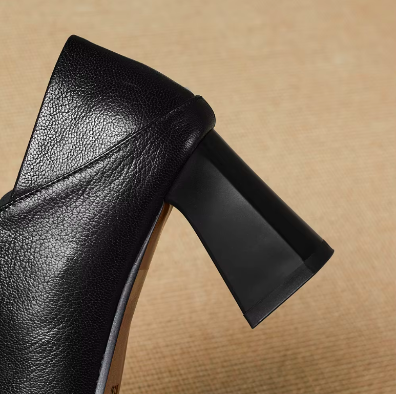 USS Shoes Aracelis Women's Elegant Metal Toe Leather Pumps