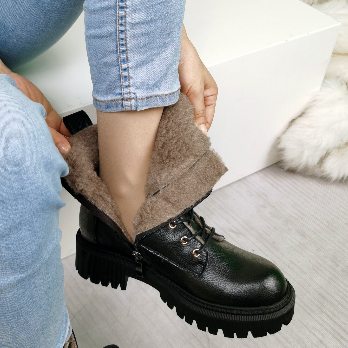 USS Shoes Asly Women's Wool Fur Ankle Boots - Luxuryurbanwear