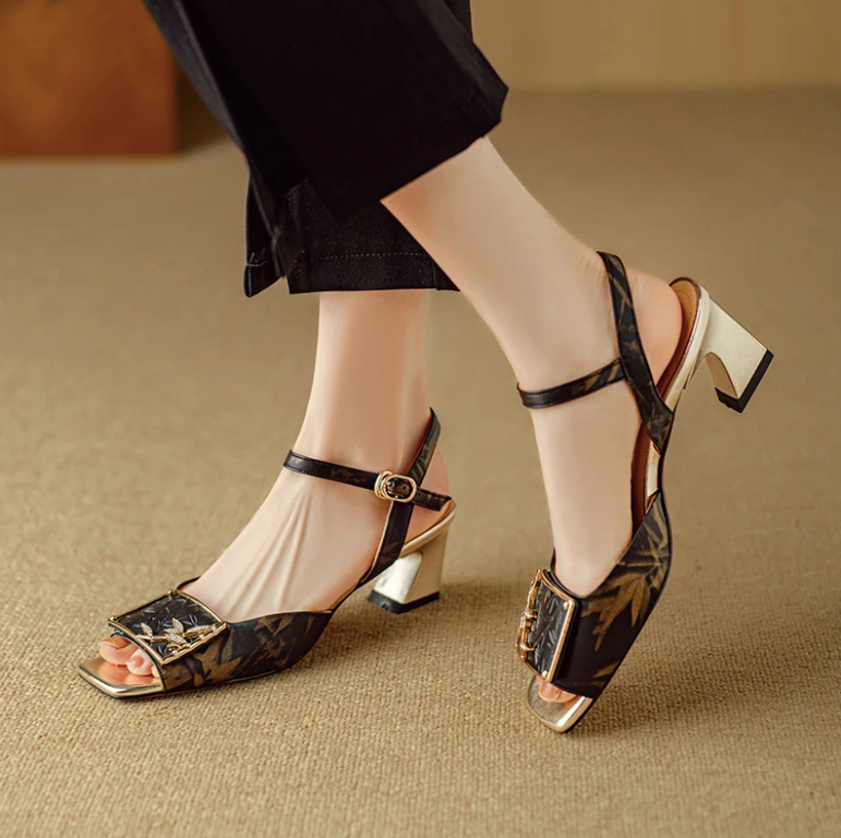 USS Shoes Aurora Women's Versatile Square Buckle Sandals