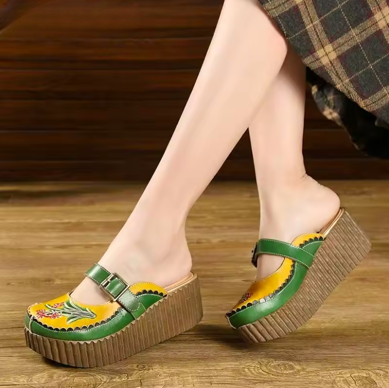 USS Shoes Cameron Women's Wedges Clogs