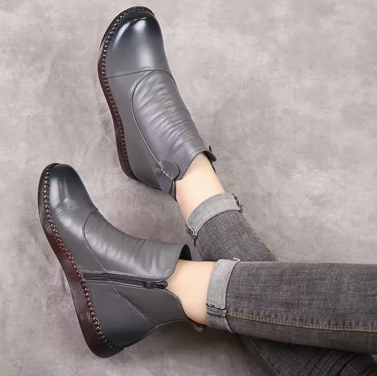 USS Shoes Carmen Women's Booties