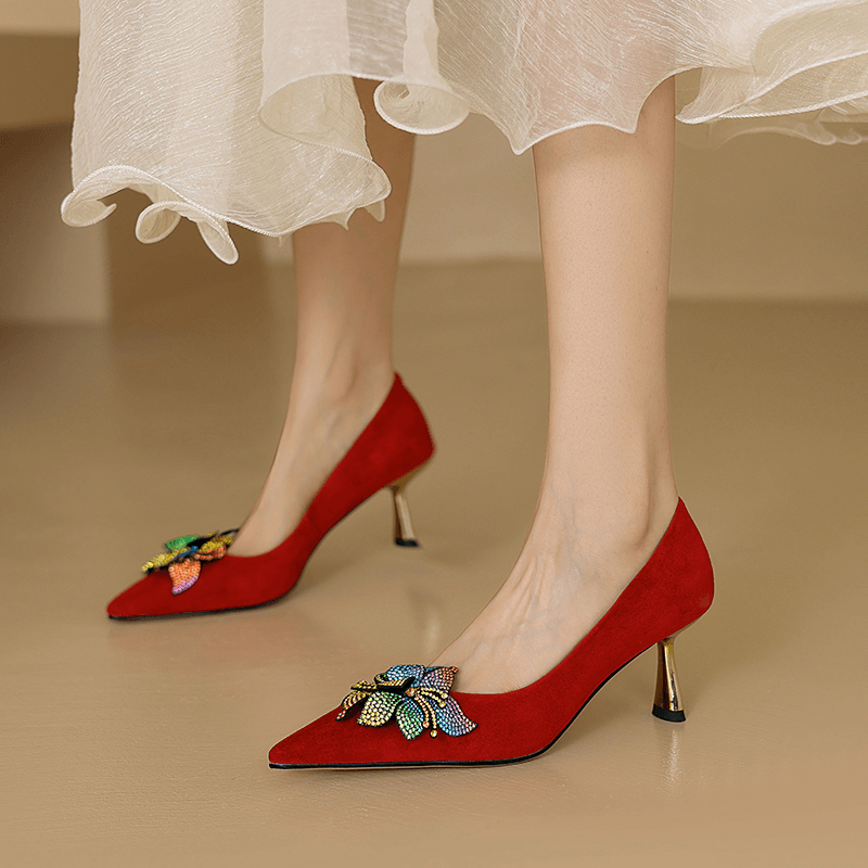 USS Shoes Celia Women's Pointed Toe Flower Leather Pumps