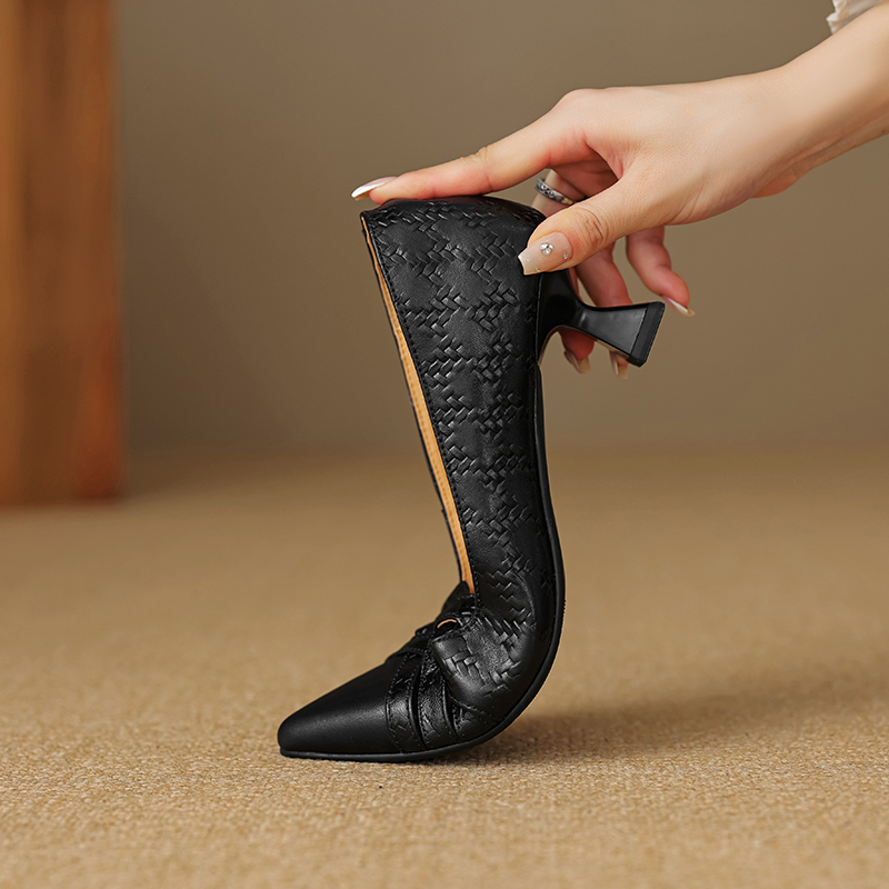 USS Shoes Chiara Women's Kitten Heel Leather Pumps - Luxuryurbanwear