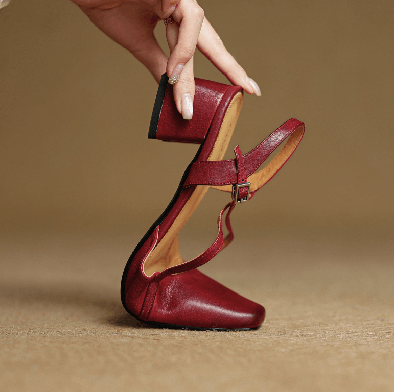 USS Shoes Cornelia Women's Square Toe Mid Heel Sandals