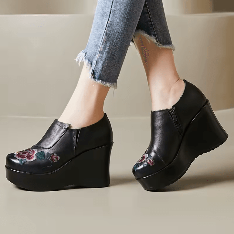 USS Shoes Elia Women's Leather Embroidered Flower Wedges Platforms