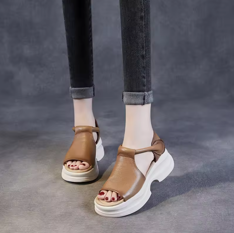 USS Shoes Eloisa Women's Hook & Loop Leather Sandals