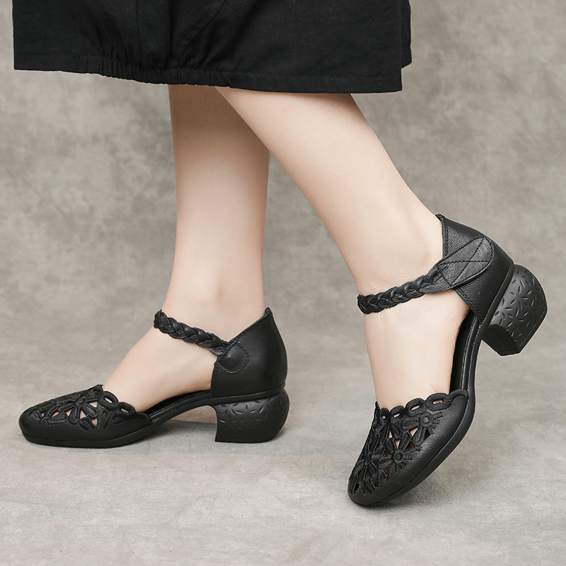 USS Shoes Elvira Women's Embroidery Leather Hook & Loop Sandals