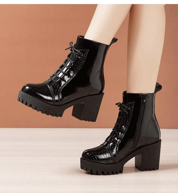 USS Shoes Elvys Women's Platform Patent Boots