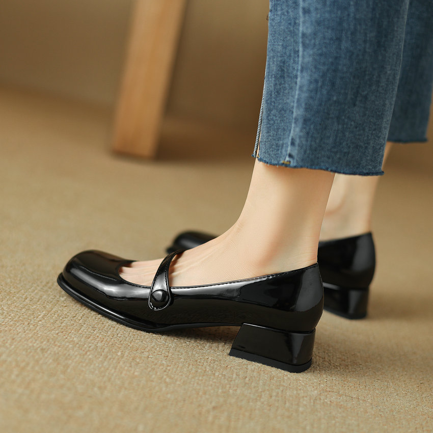 USS Shoes Fiorela Women's Square Heel Pump - Luxuryurbanwear