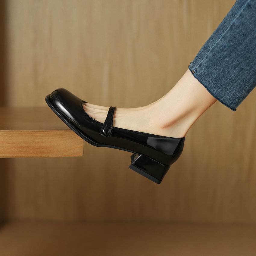 USS Shoes Fiorela Women's Square Heel Pump - Luxuryurbanwear