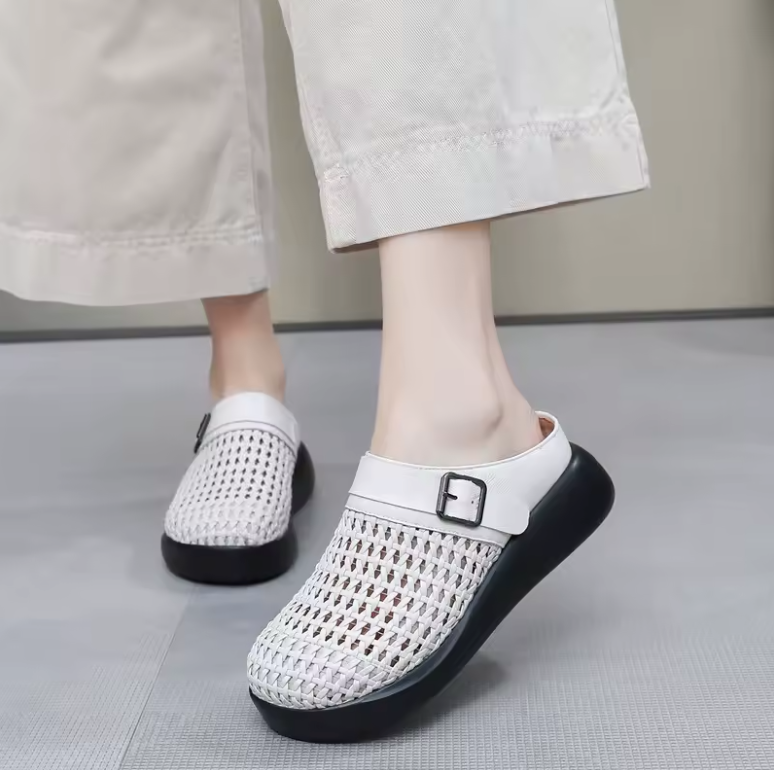 USS Shoes Ginni Women's Leather Soft Sole Platform Mules