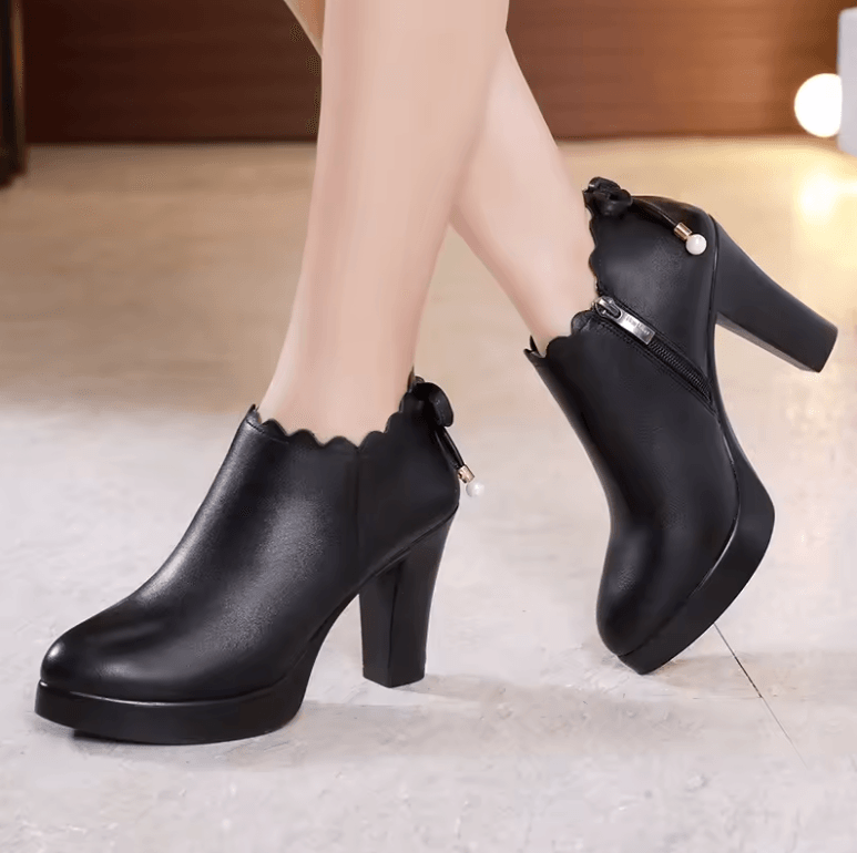 USS Shoes Hana Women's Platform Pumps