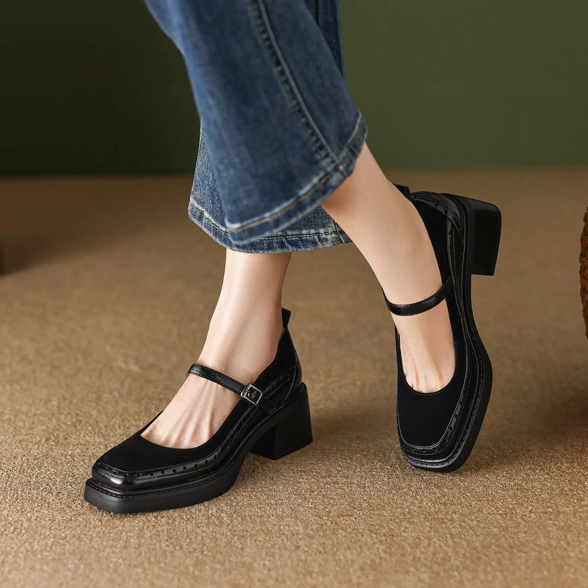 USS Shoes Hanna Women's Leather Carving Design Pumps - Luxuryurbanwear