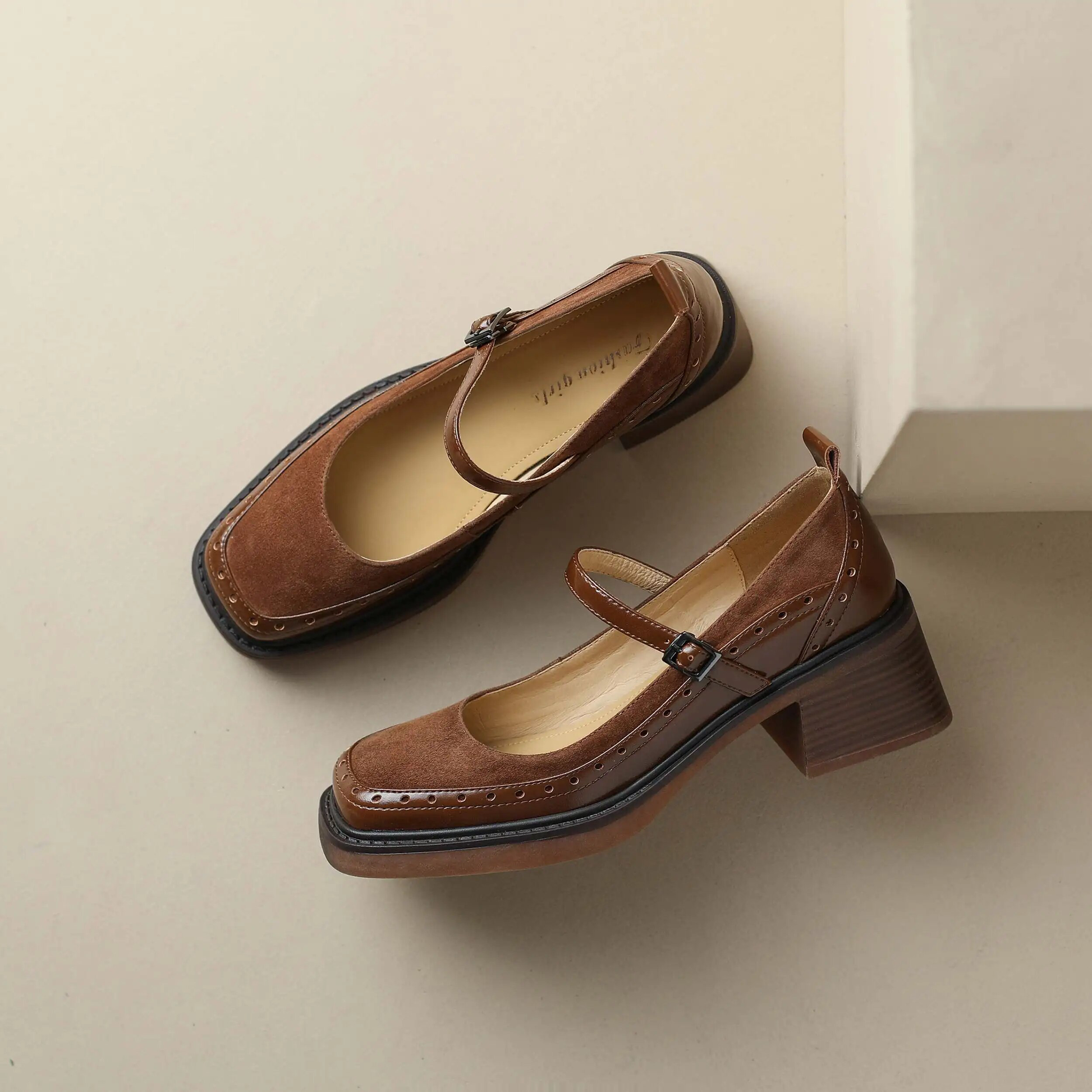 USS Shoes Hanna Women's Leather Carving Design Pumps - Luxuryurbanwear