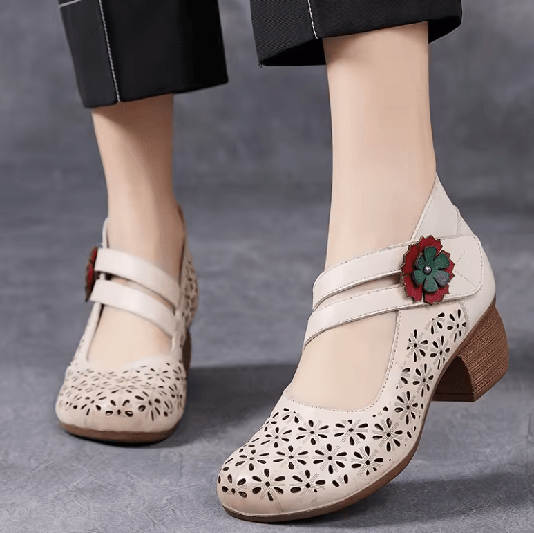 USS Shoes Hilda Women's Flower Leather Strap Hollow Sandals