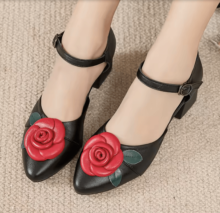 USS Shoes Ixys Women's Floral Ethnic Leather Sandals