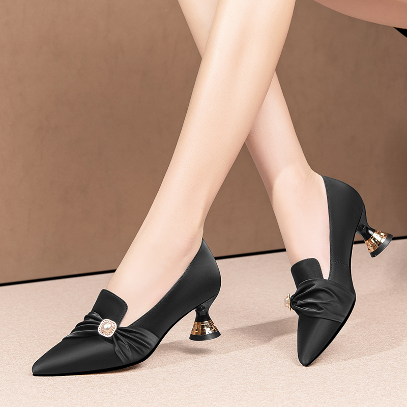 USS Shoes Kaina Women's Leather Pointed Toe Pumps - Luxuryurbanwear