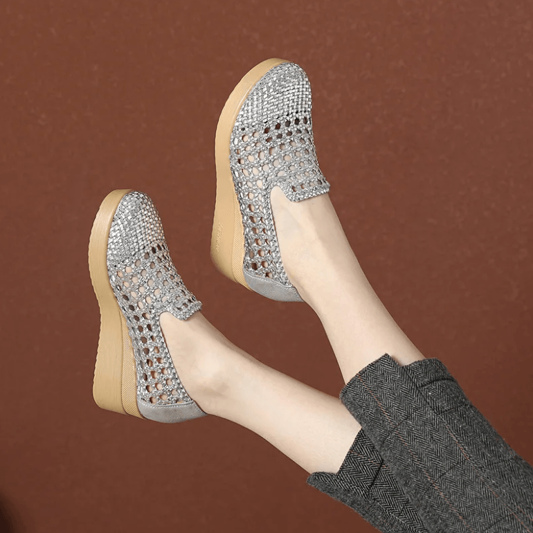 USS Shoes Kalena Women's Hollow Woven Thick Soled Wedges Sandals
