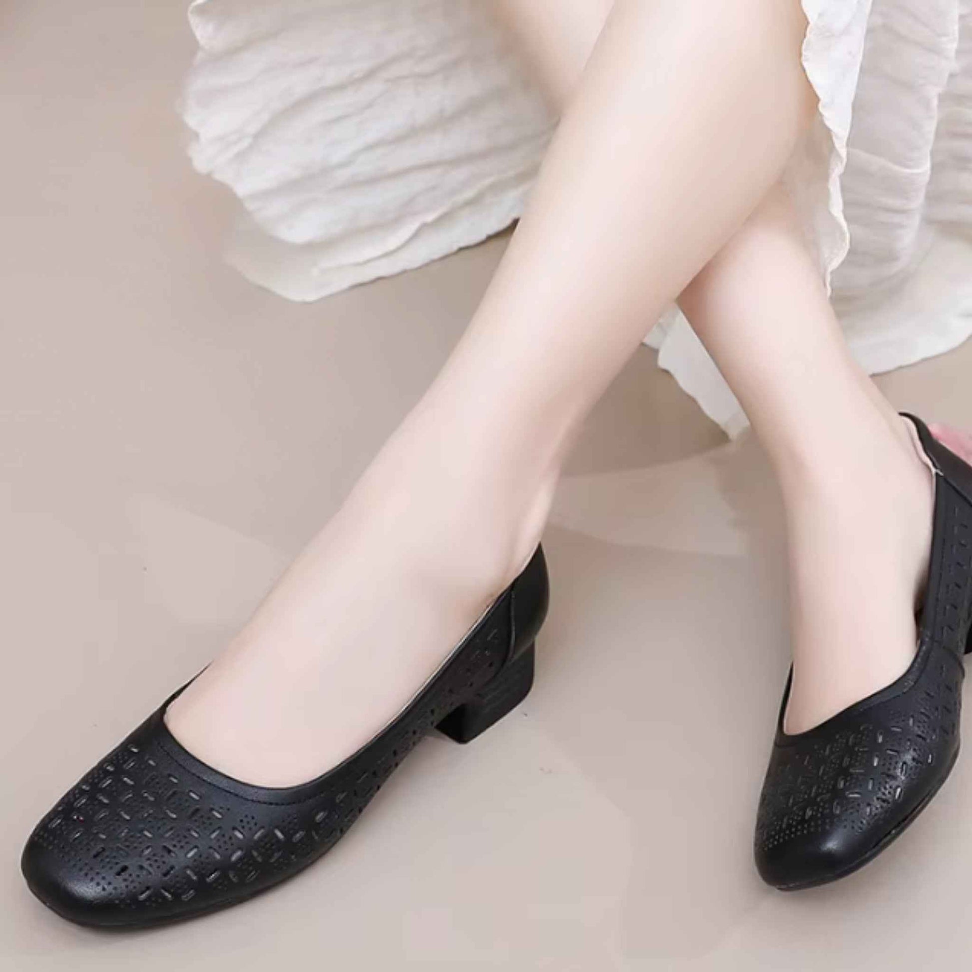 USS Shoes Karla Women's Leather Hollow Loafers