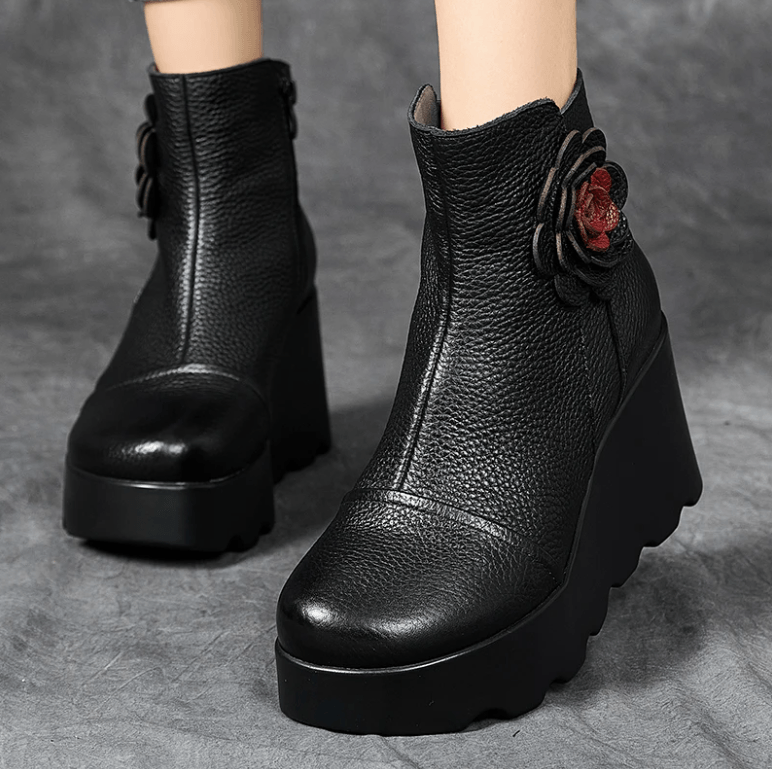 USS Shoes Lilin Women's Round Toe Flower Leather Wedges Boots