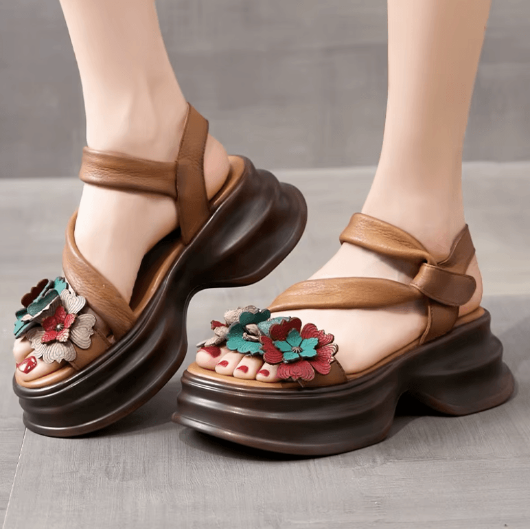 USS Shoes Lucia Women's Hook & Loop Retro Platform Sandals