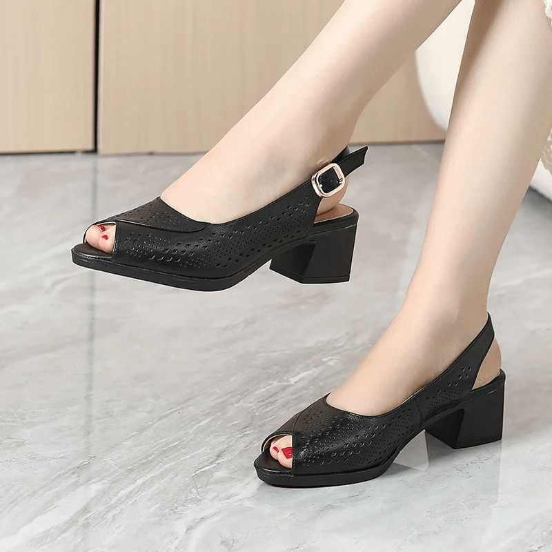USS Shoes Lucia Women's Leather Hollow Sandals