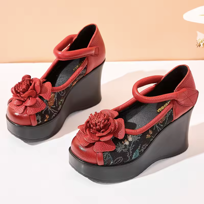 USS Shoes Lucia Women's Wedge Leather Platforms