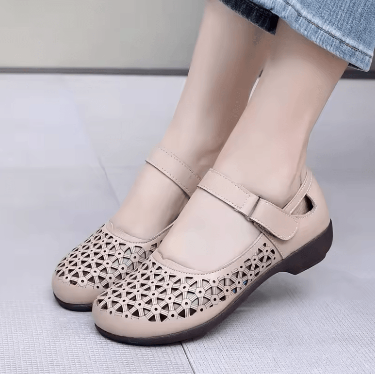USS Shoes Lucy Women's Round Toe Soft Comfort Sandals