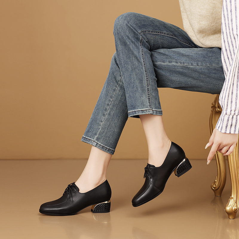 USS Shoes Luigi Women's Leather Cross-Tied Pumps - Luxuryurbanwear