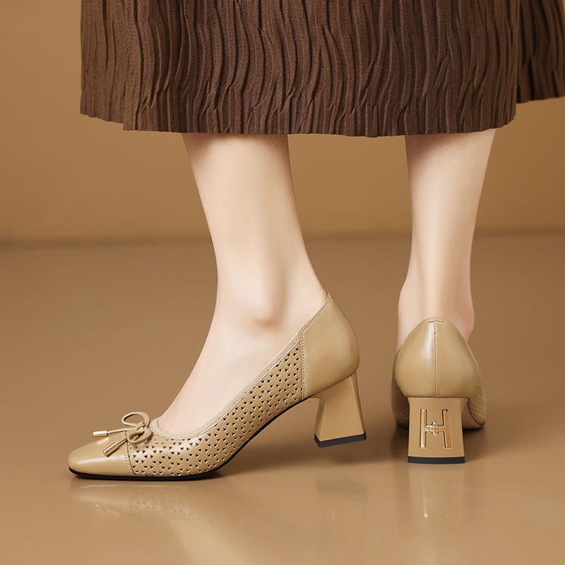 USS Shoes Melina Women's Butterfly Knot Square Toe Leather Pumps - Luxuryurbanwear