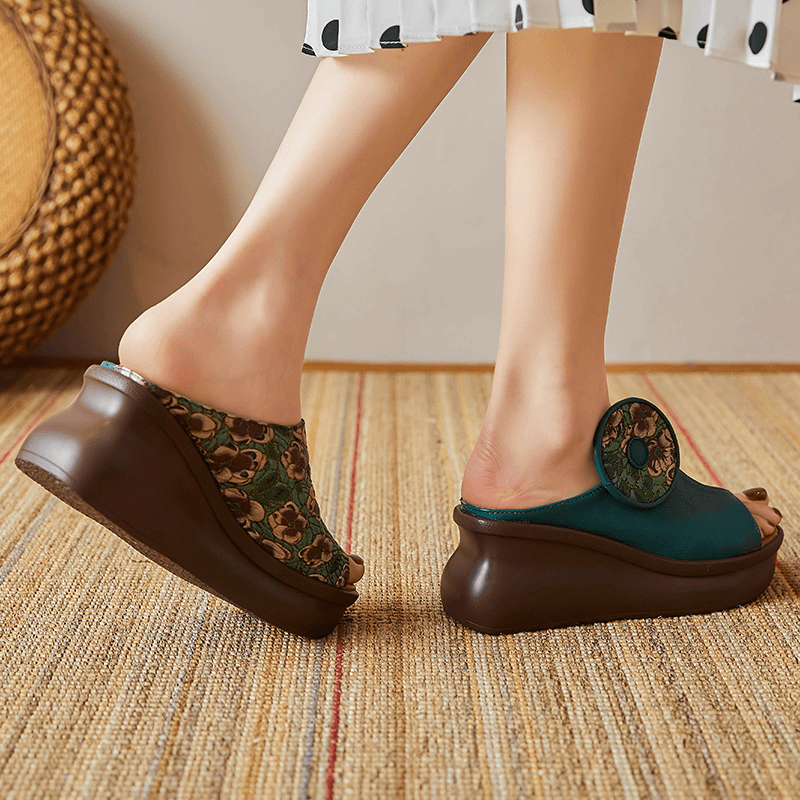 USS Shoes Michelle Women's Platform Wedges Clogs