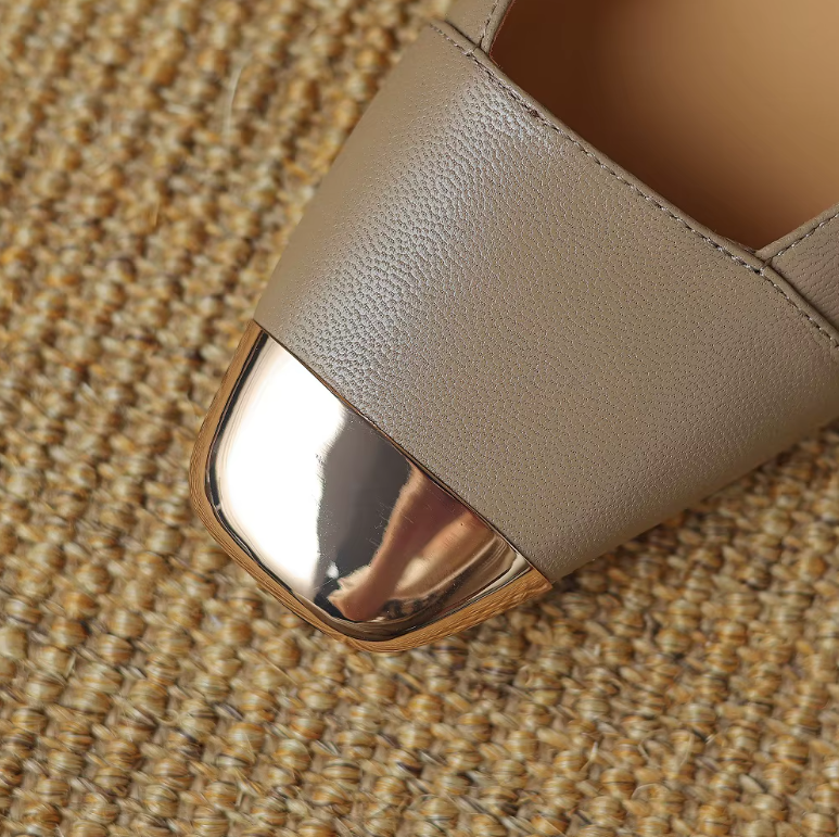 USS Shoes Nicol Women's Leather Metal Decoration Pumps