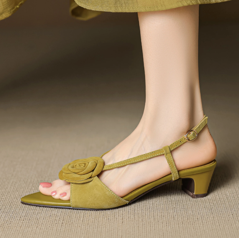 USS Shoes Nubia Women's Natural Suede Leather Flower Decoration Sandals