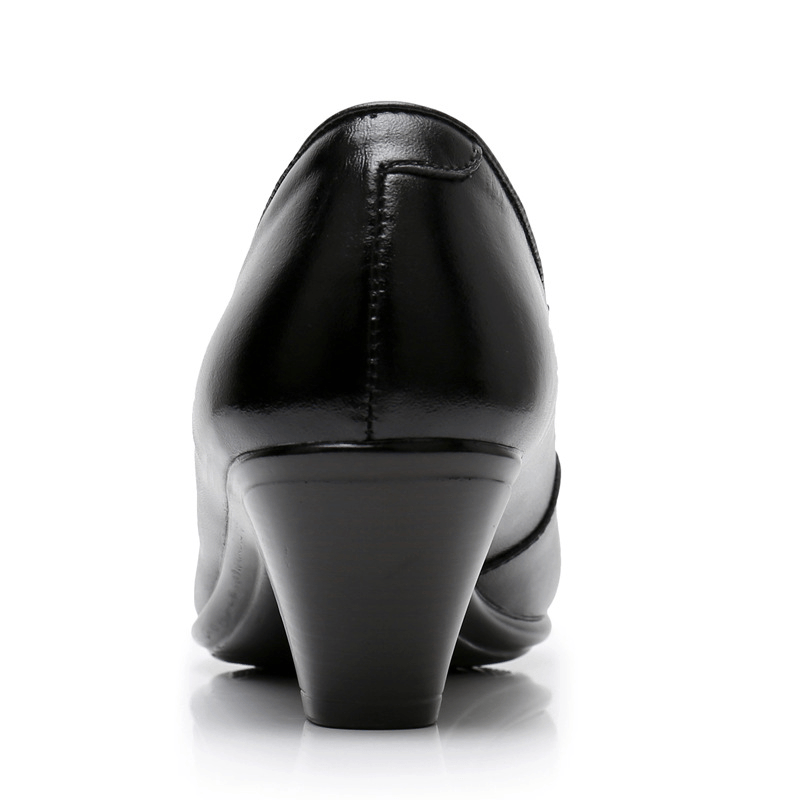 USS Shoes Nubia Women's Round Toe Pumps