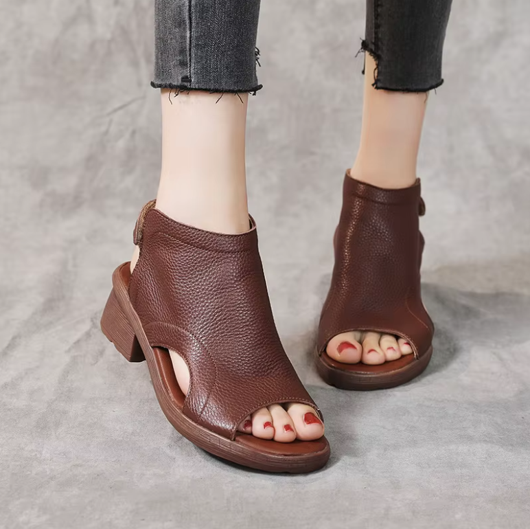 USS Shoes Olga Women's Leather Gladiator Open-Toe Sandals