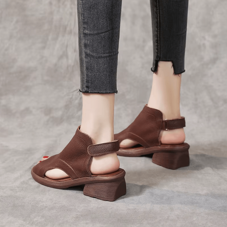 USS Shoes Olga Women's Leather Gladiator Open-Toe Sandals