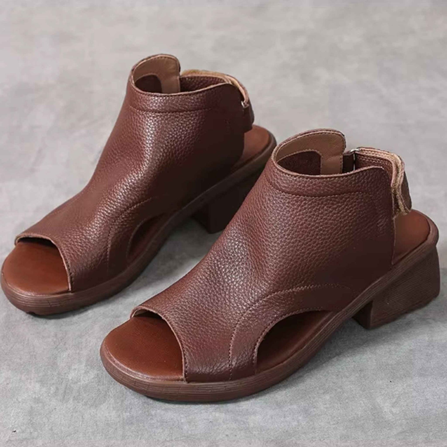 USS Shoes Olga Women's Leather Gladiator Open-Toe Sandals