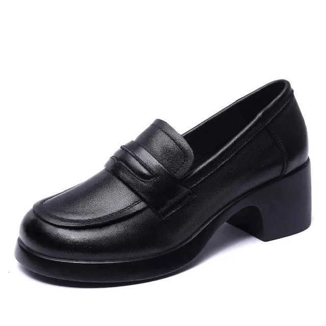 USS Shoes Omary Women's Square Heel Pumps