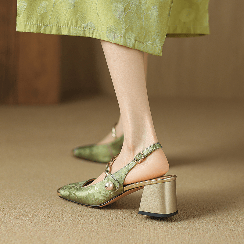 USS Shoes Rafaela Women's Square Toe Dress Pumps