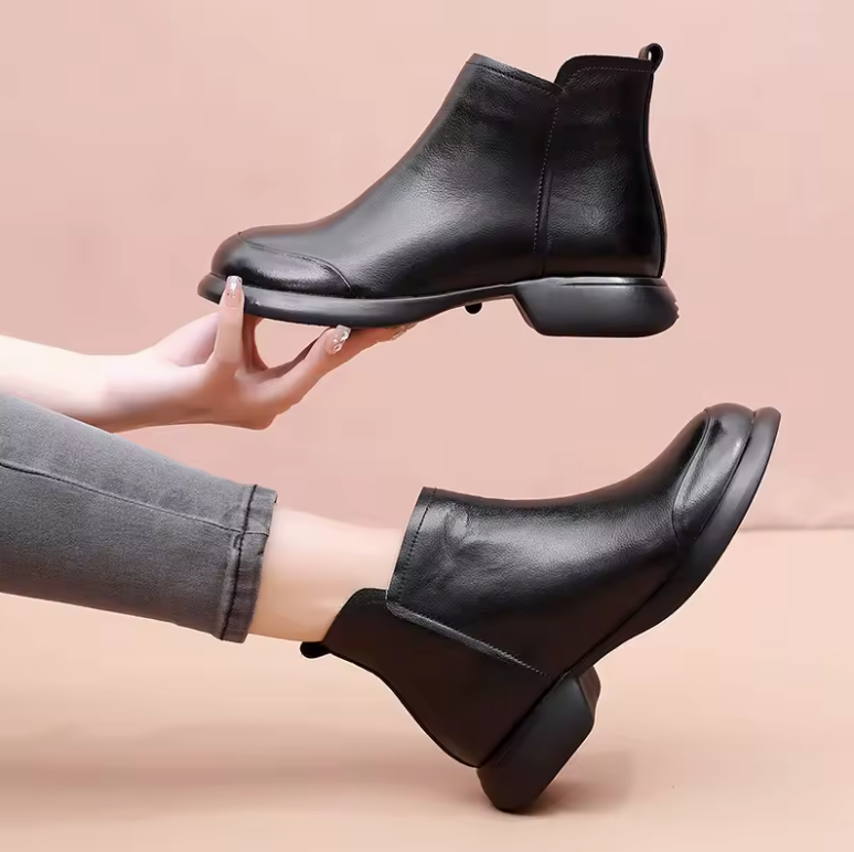 LUW Shoes Reina Women's Soft Ankle Boots