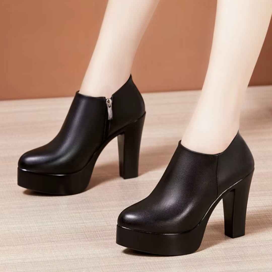 USS Shoes Renata Women's Pumps Sale Drop Black (Size 9)