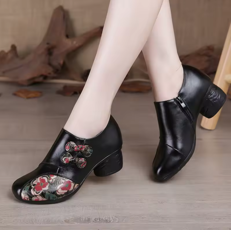 USS Shoes Roberta Women's Ethnic Style Leather Pumps